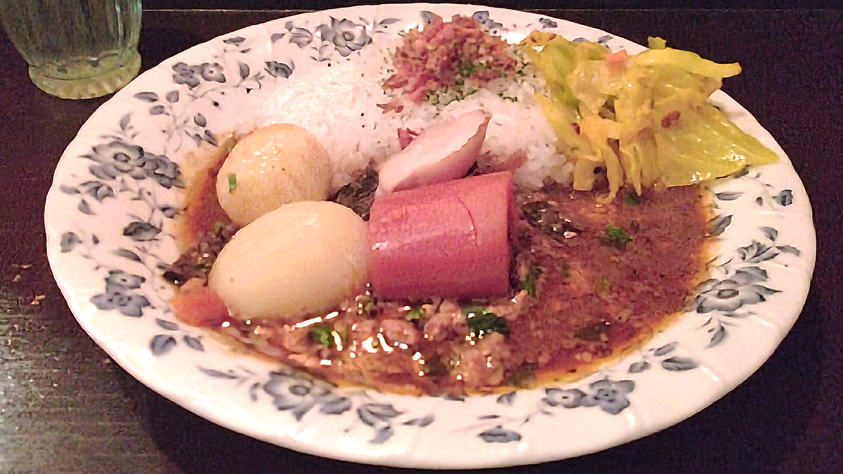 神田にある本石亭のキーマカレー