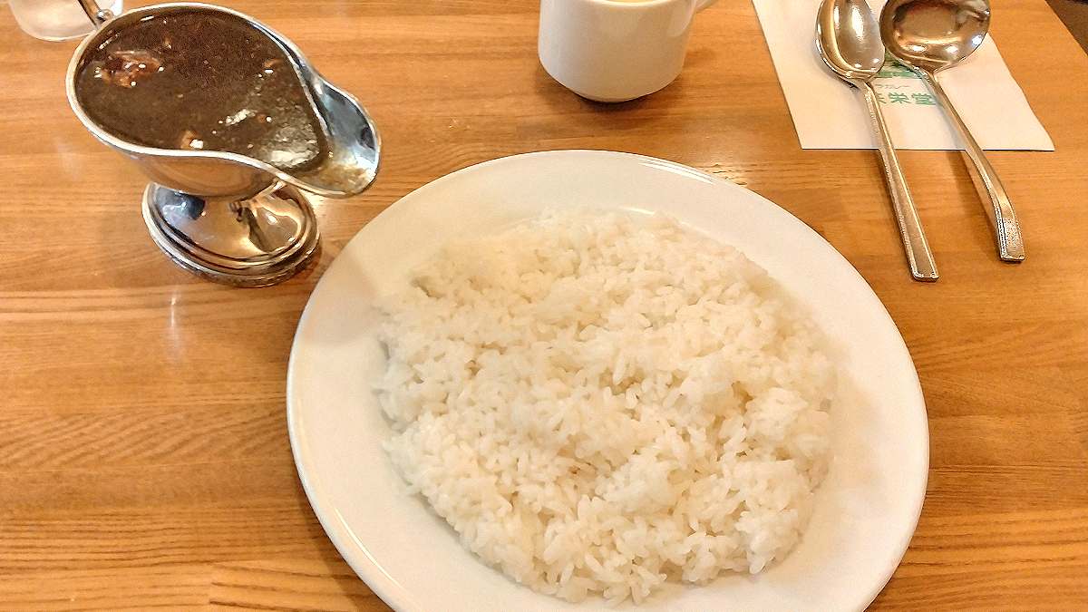 神田神保町にある老舗のスマトラカレーカレー共栄堂