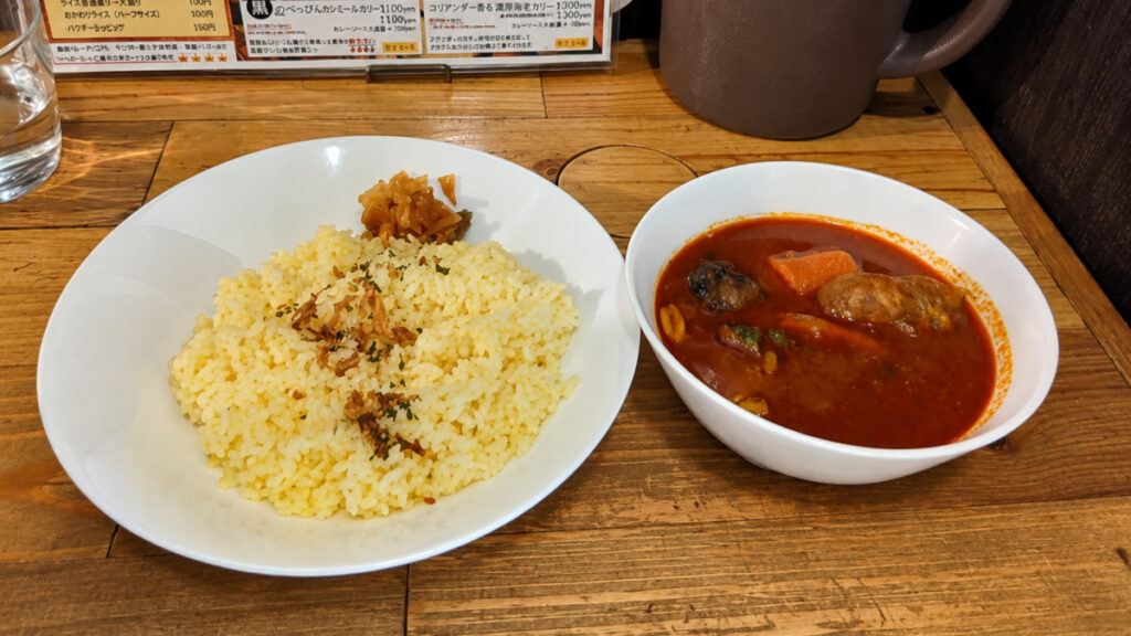 ビストロべっぴん舎の赤の薬膳カリー